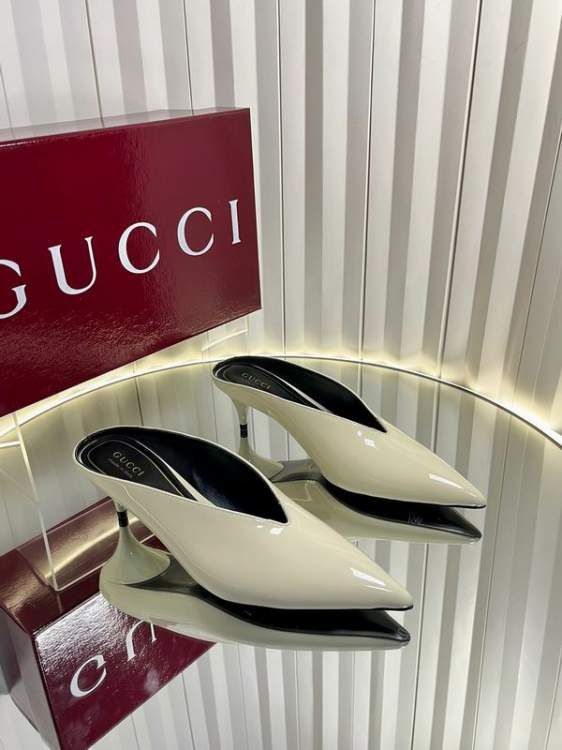 Picture of Gucci Shoes _SKUGuccisz35-42mnq11047531